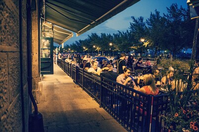 旧港阁楼酒店