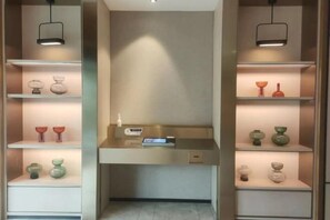 Bar-salon dans le hall