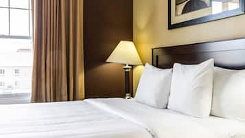 Surmatelas, coffres-forts dans les chambres, bureau