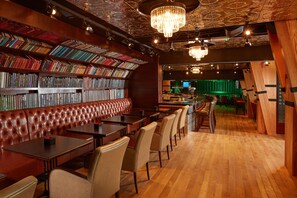 4 bars/lounges, swim-up bar, poolside bar