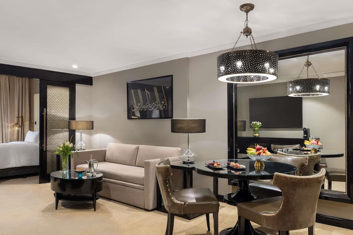 1 bedroom, premium bedding, free minibar, in-room safe