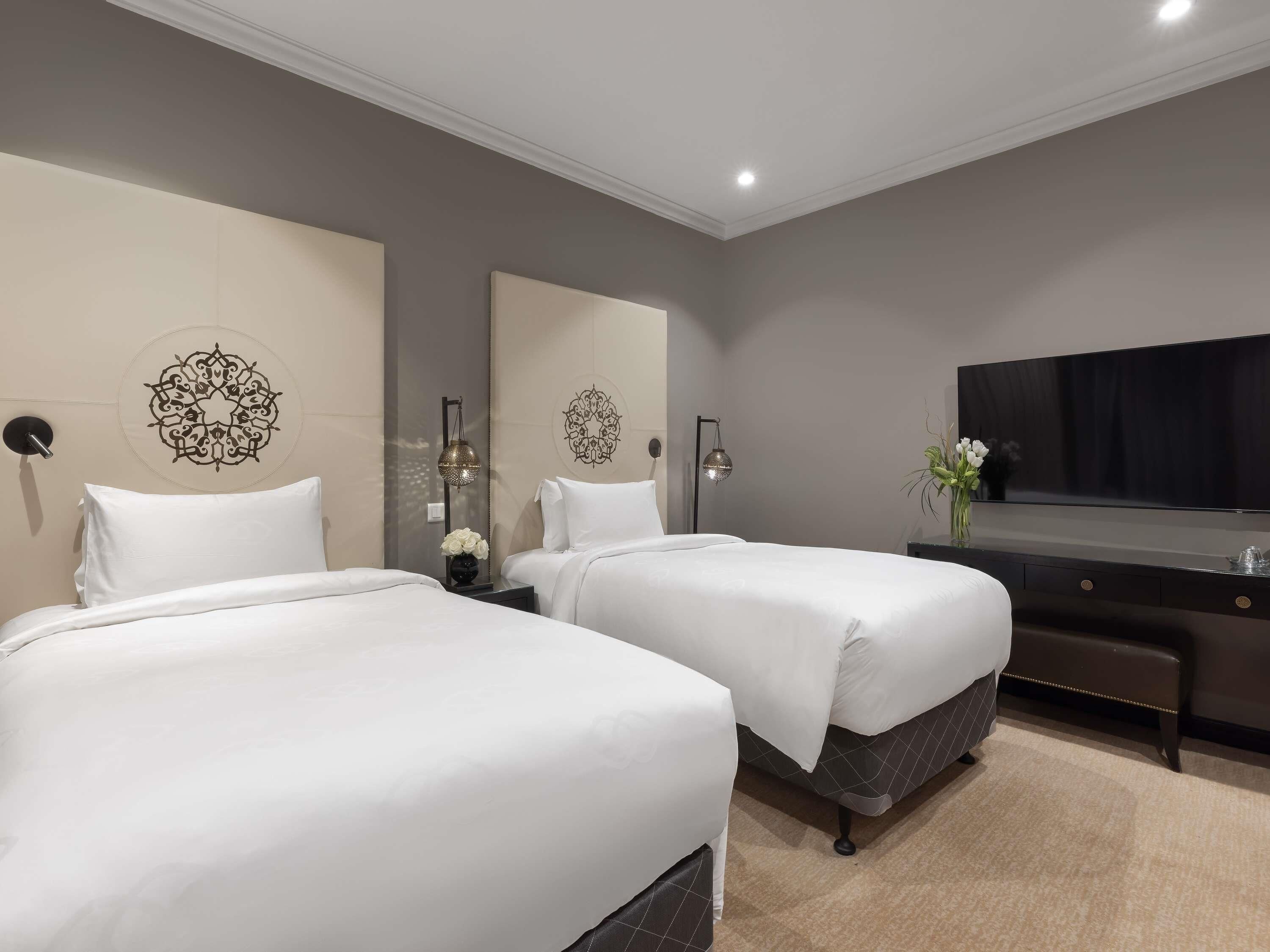 高級寢具、免費迷你吧、客房內保險箱、書桌