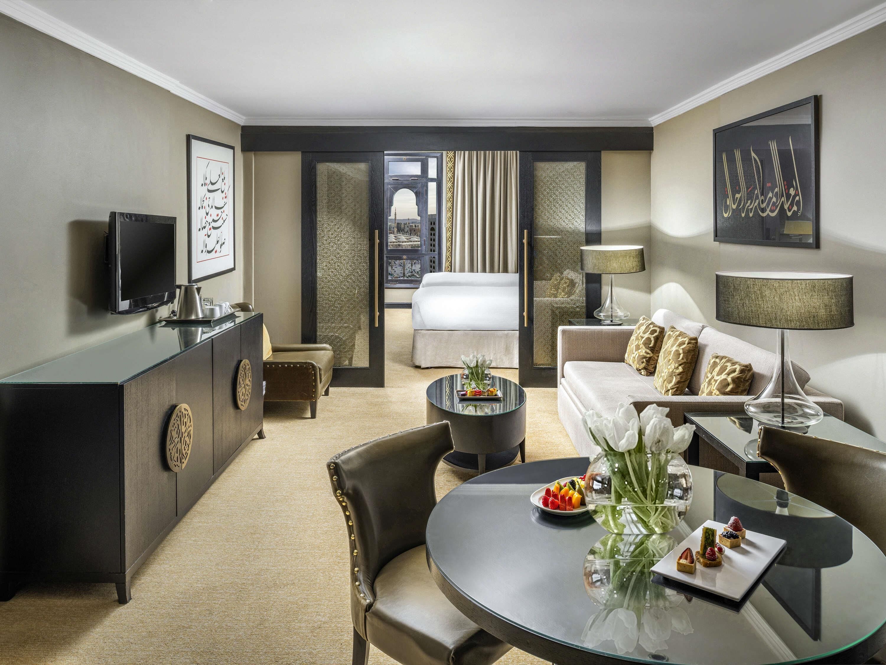 Premium bedding, free minibar, in-room safe, desk