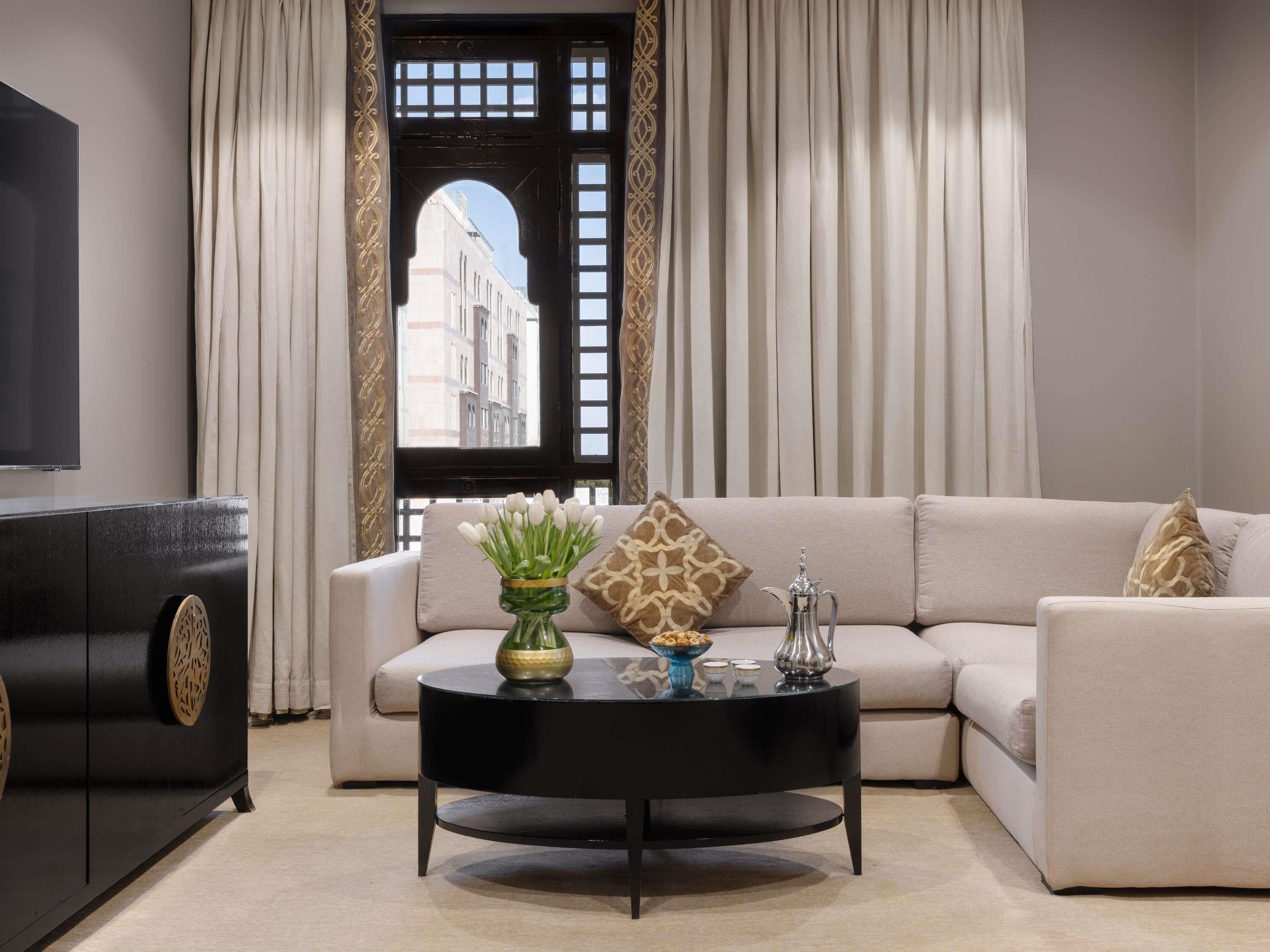 Suite presidencial, 1 cama de matrimonio grande | Ropa de cama de alta calidad y minibar con artículos gratuitos