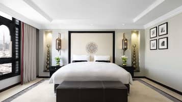 Suite, 1 King-Bett (Imperial - Harram Partial View) | 1 Schlafzimmer, hochwertige Bettwaren, kostenlose Minibar, Zimmersafe