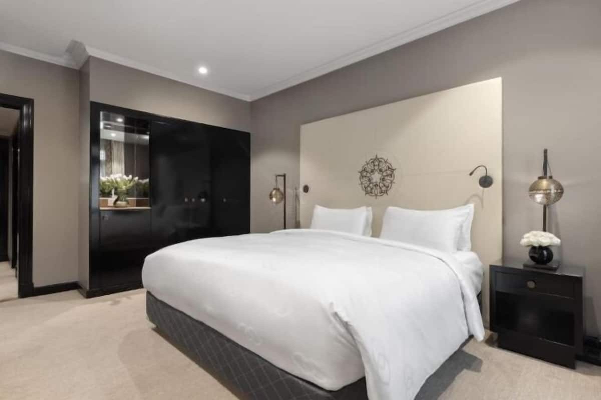 1 Schlafzimmer, hochwertige Bettwaren, kostenlose Minibar, Zimmersafe