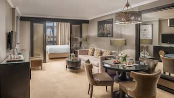 Junior Suite | Premium bedding, free minibar, in-room safe, desk