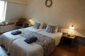 Phòng đôi tiện nghi đơn giản | Truy cập Internet không dây miễn phí 