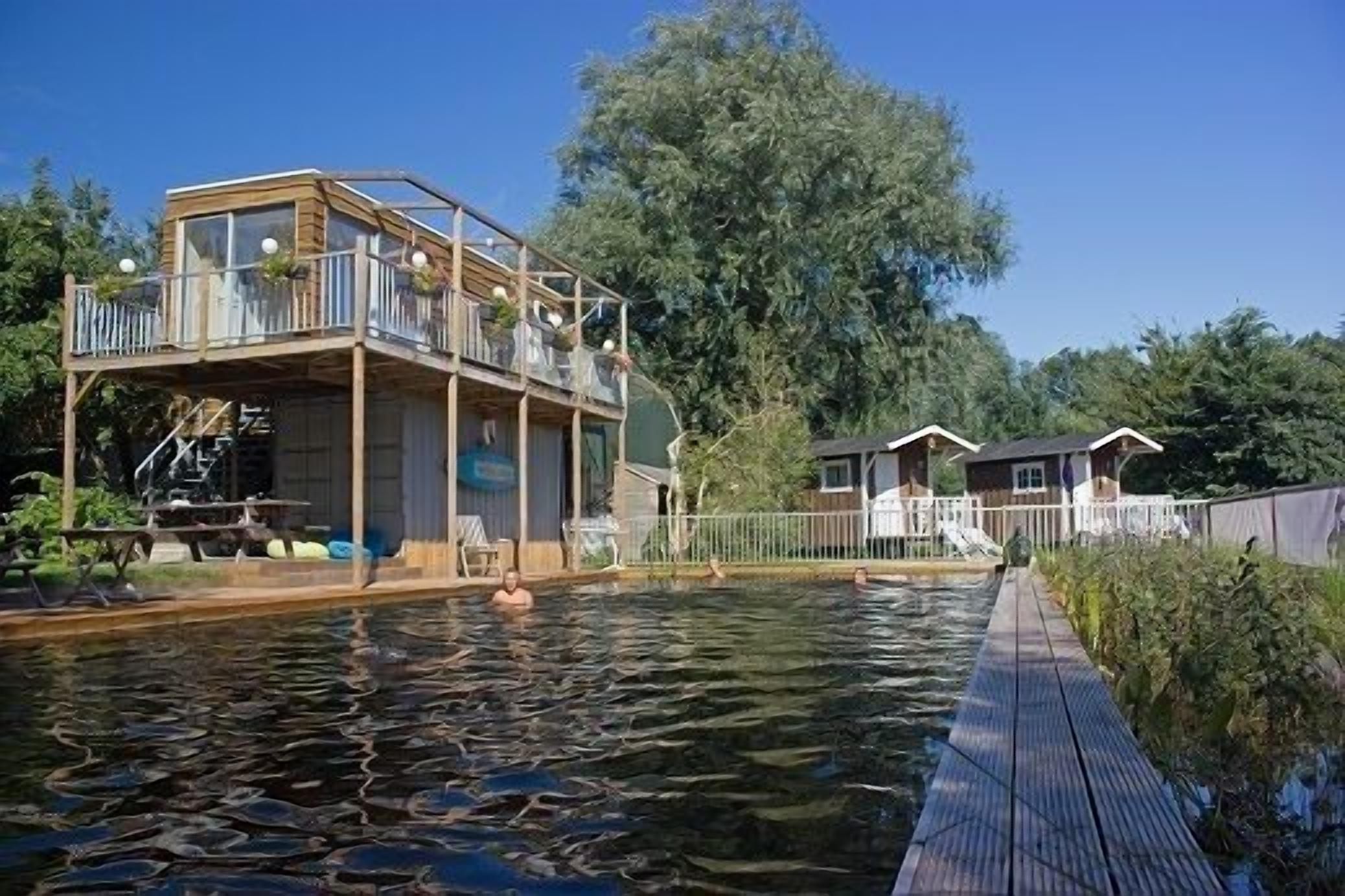 Nhà trên cây có tầm nhìn toàn cảnh, 1 phòng ngủ, không hút thuốc, quang cảnh hồ bơi | Truy cập Internet không dây miễn phí 