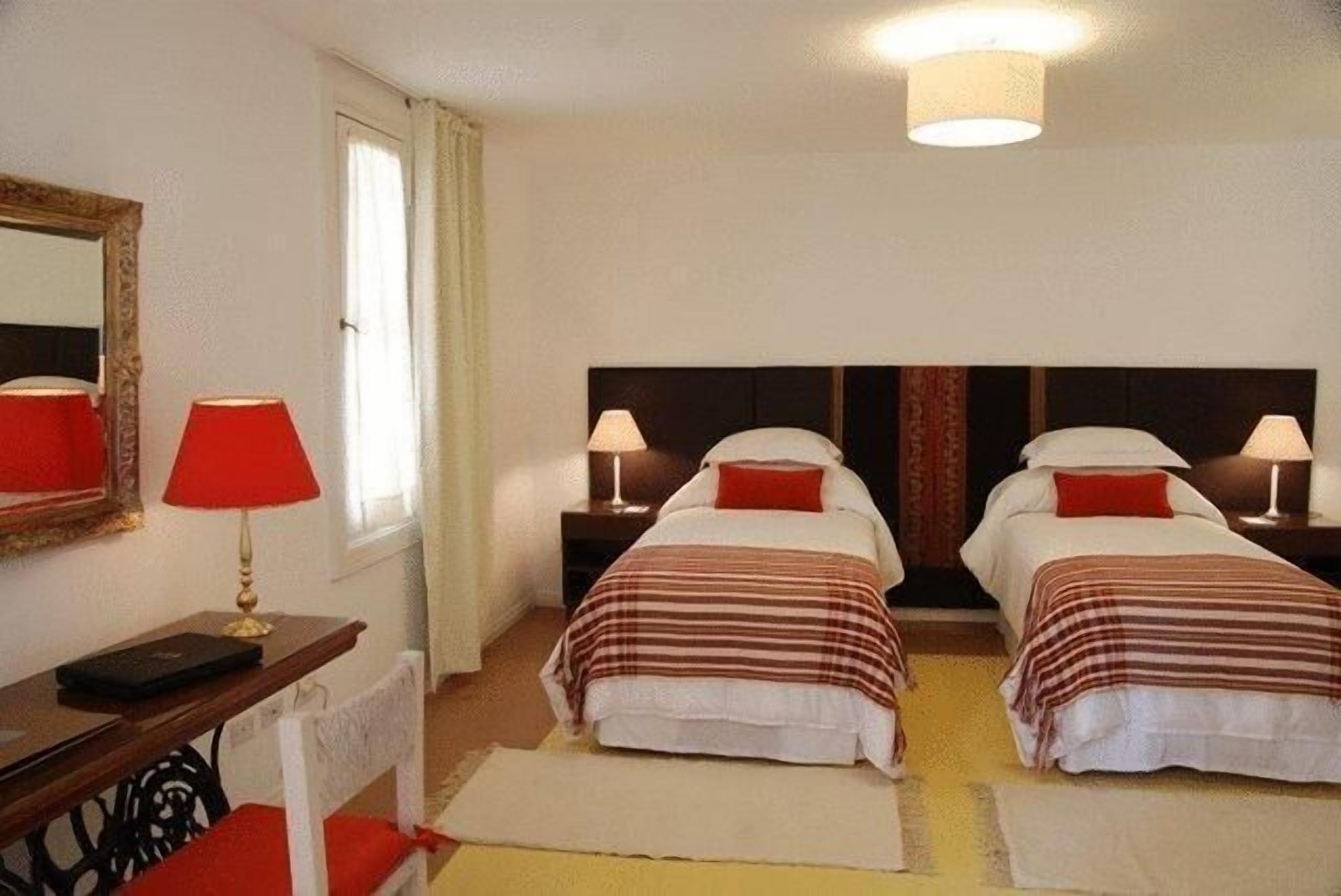 deluxe double or twin room | minibar, in-room safe, desk, iron/ironing board