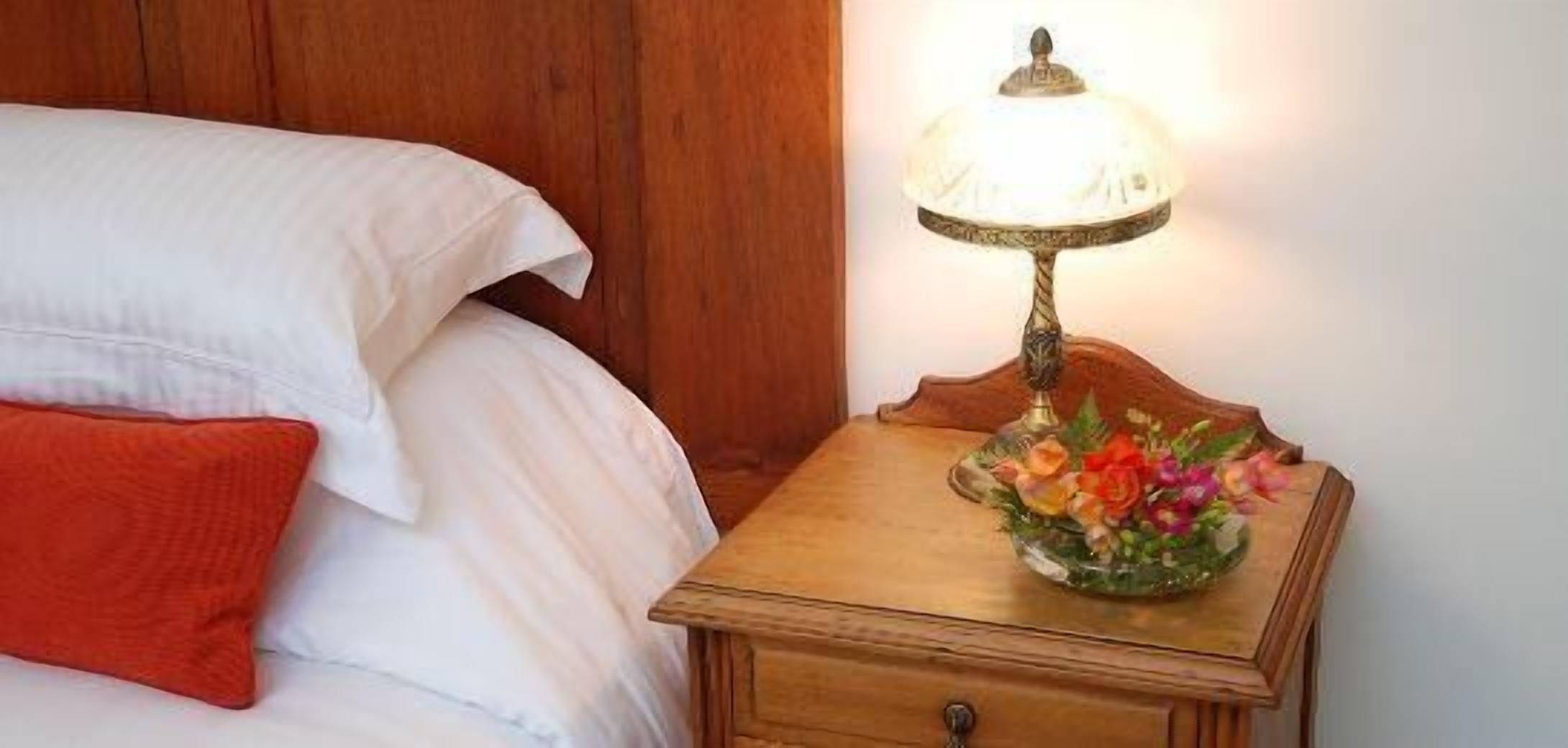 deluxe double or twin room | minibar, in-room safe, desk, iron/ironing board