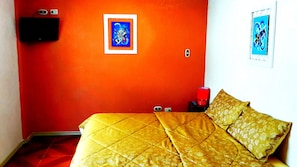 City Studio Suite, 1 Queen Bed | Premium bedding, down comforters, in-room safe, laptop workspace
