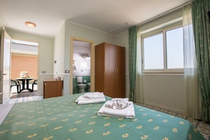 1 Schlafzimmer, italienische BettbezĂŒge von Frette, Zimmersafe