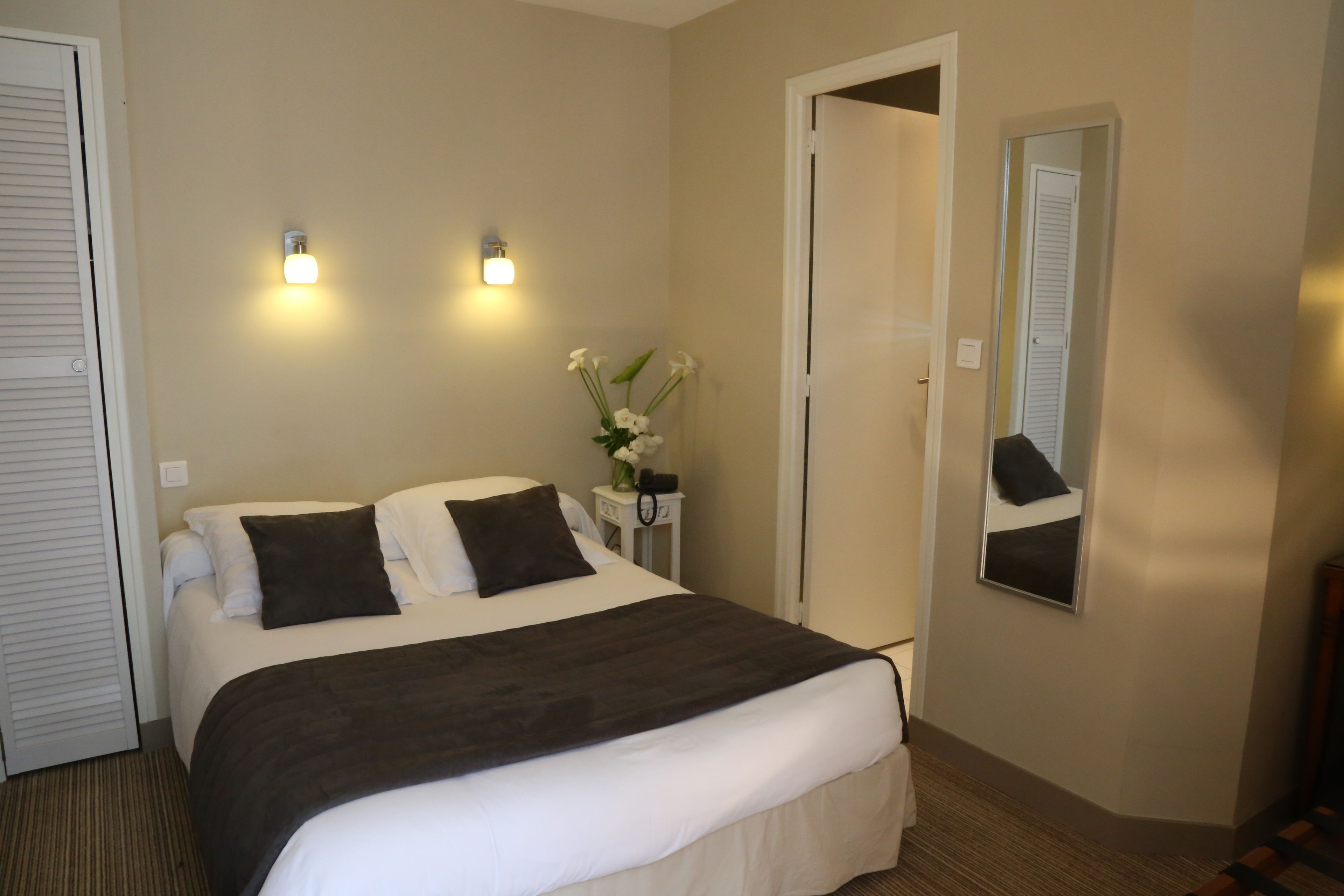 Desk, blackout curtains, iron/ironing board, free WiFi
