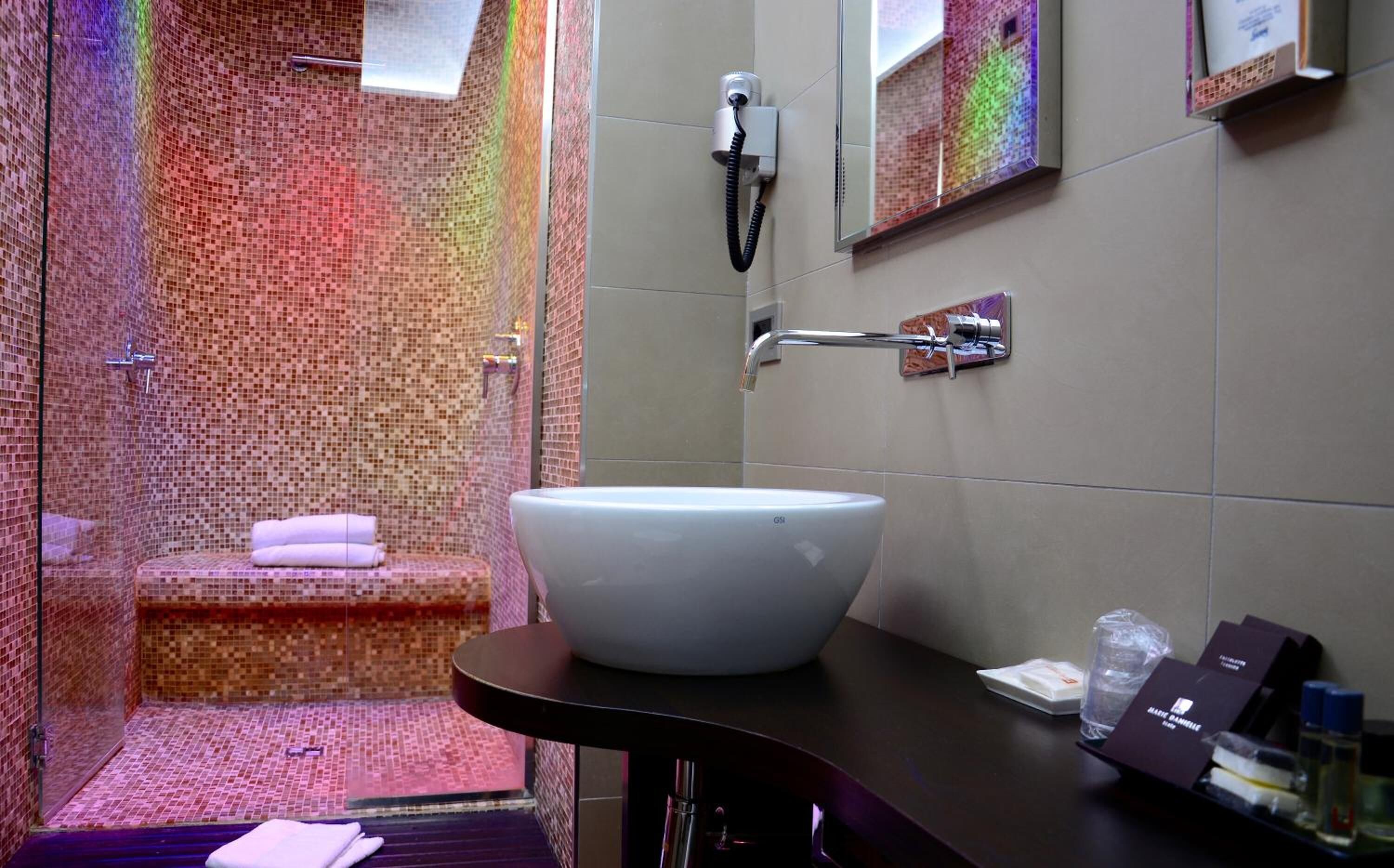 king superior room | bathroom | rainfall showerhead, free toiletries, hair dryer, bidet