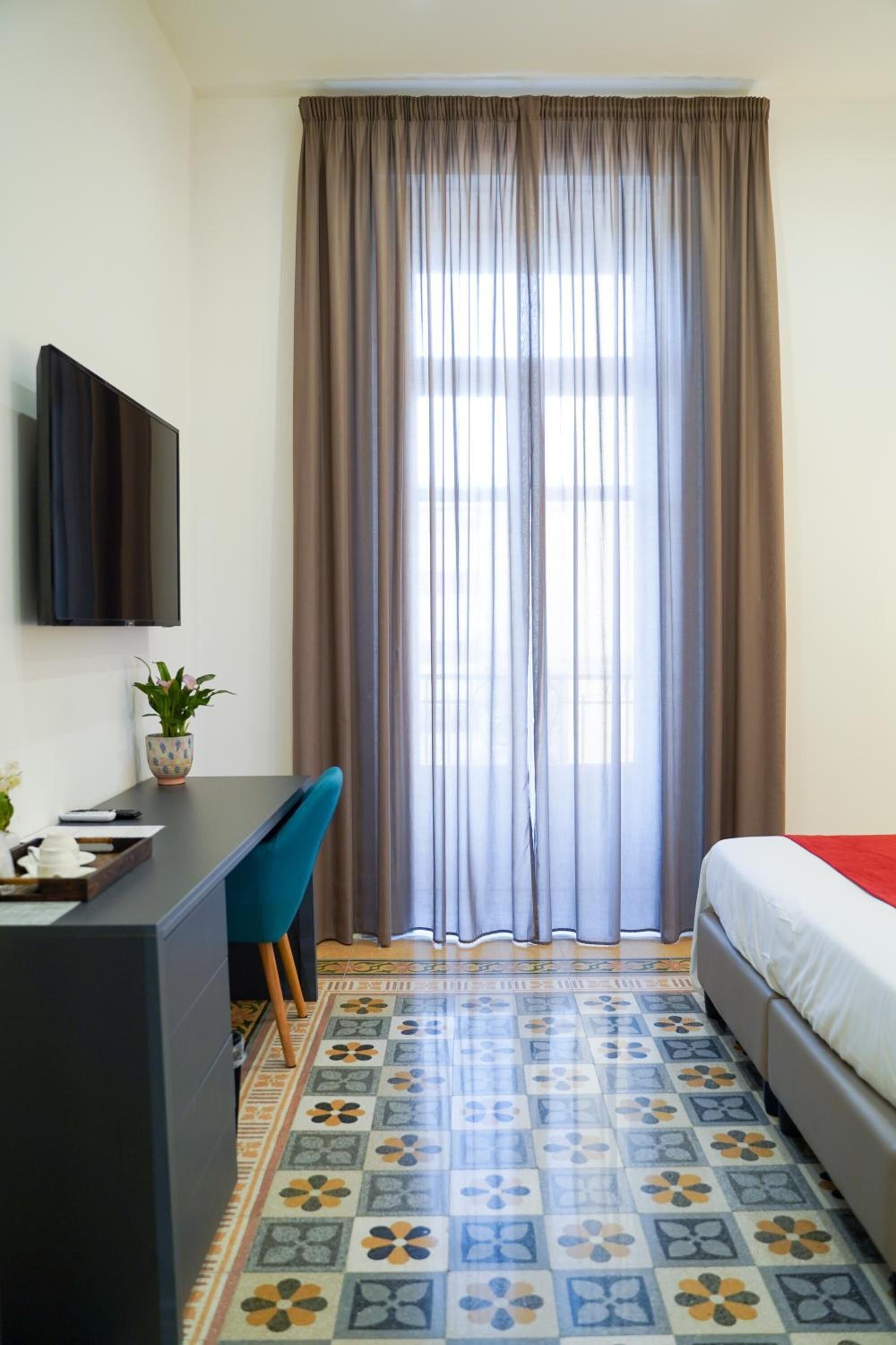 design double or twin room, annex building | premium bedding, minibar, in-room safe, desk