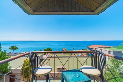 Assos Eden Gardens Hotel