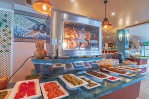 2 Restaurants, Frühstück, Mittagessen, Abendessen, türkische Küche