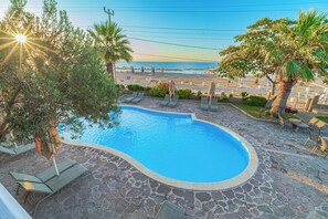 Outdoor pool - Assos Eden Beach Hotel (Ayvacik)
