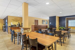 Café da manhã self-service gråtis todos os dias