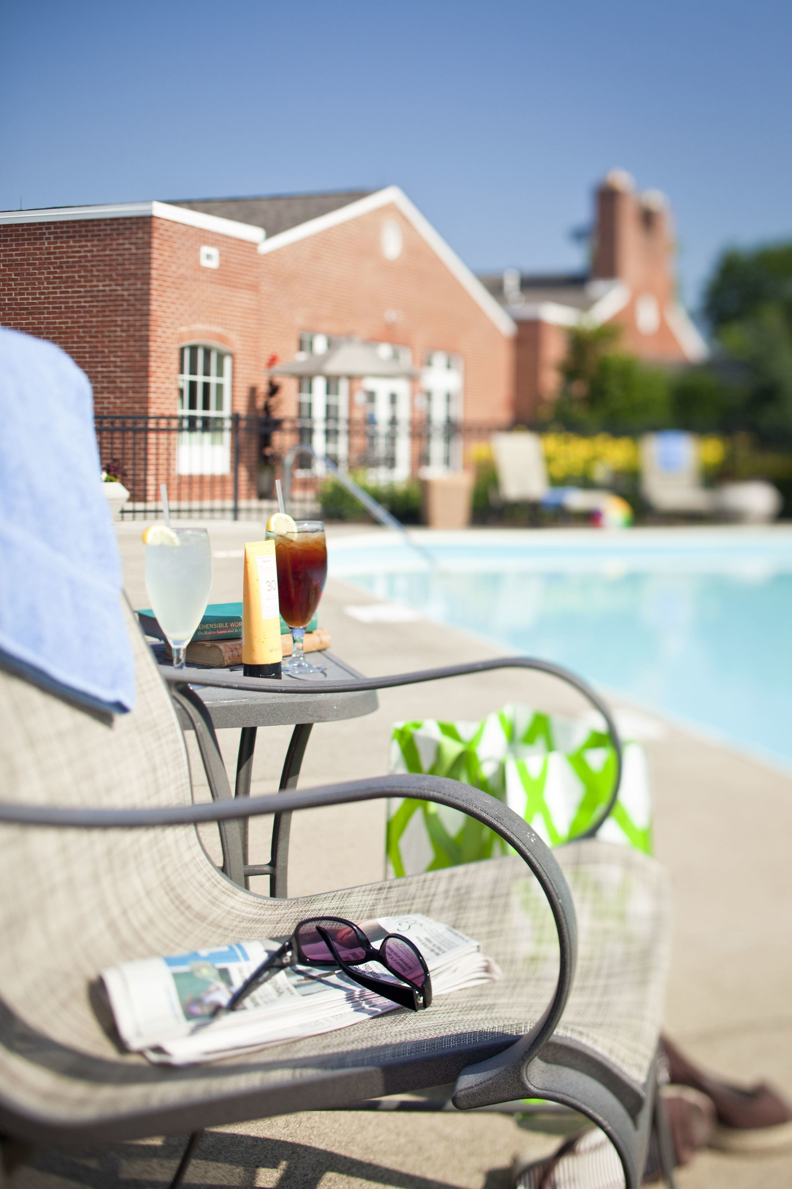 Indoor pool, seasonal outdoor pool, sun loungers