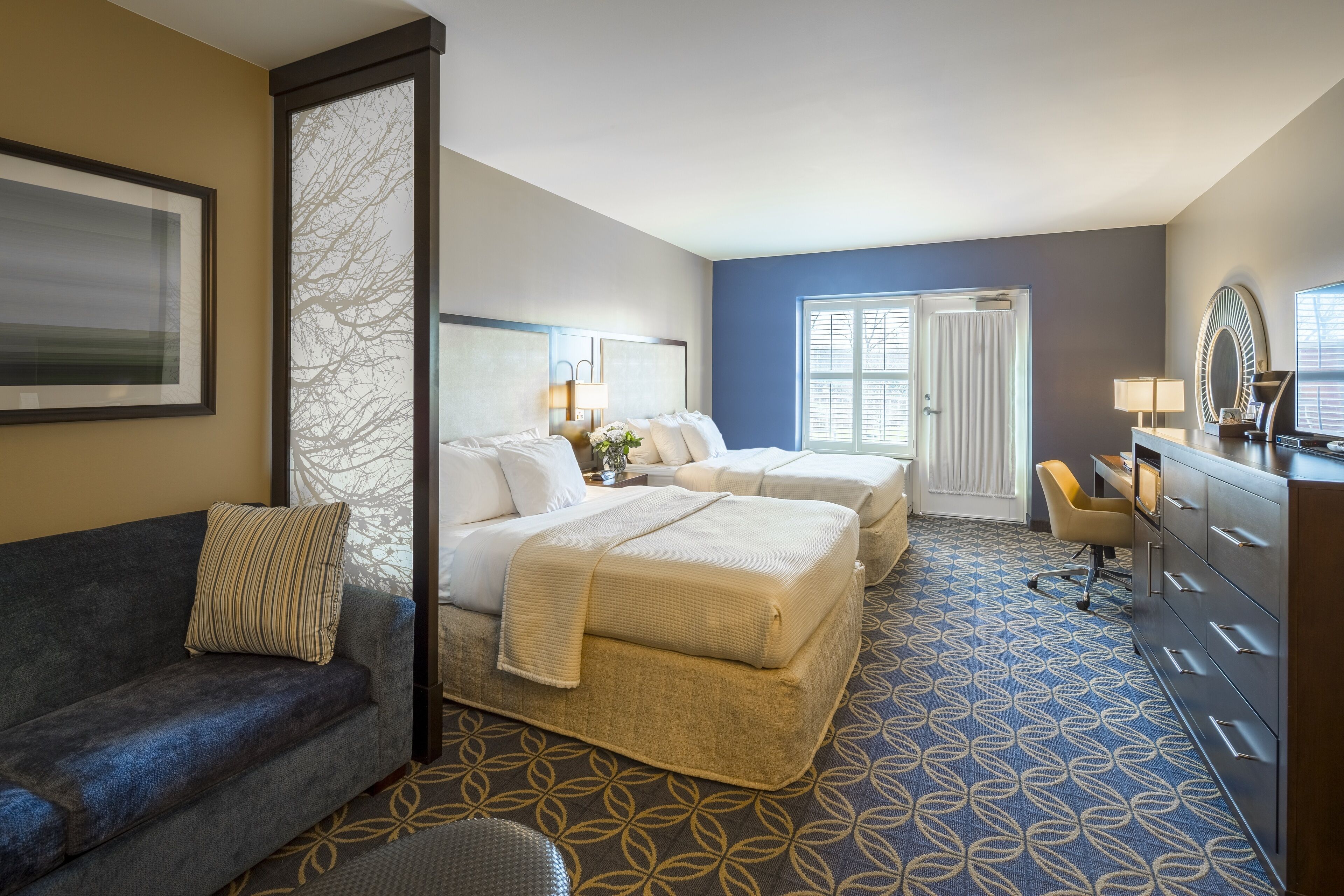 1 bedroom, premium bedding, pillow-top beds, in-room safe