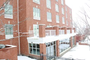 Deluxe Room, Multiple Beds, Balcony | Resort view - The Ohioan Hotel & Event Center (Lewis Center)