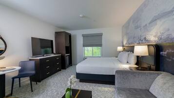 Premium bedding, pillowtop beds, in-room safe, individually decorated