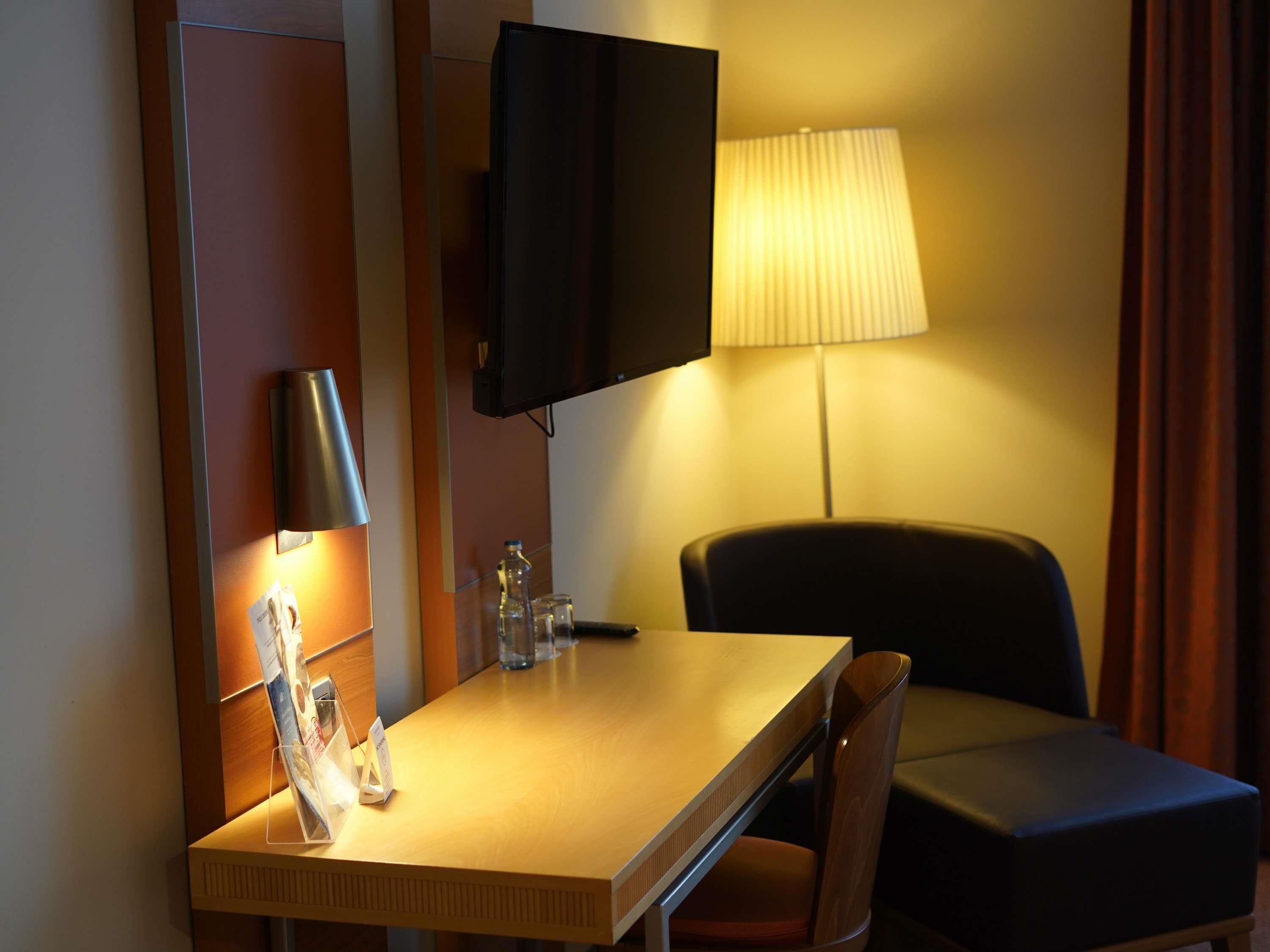 Privilege, Superior Room, 1 Double Bed with Sofa bed | Hypo-allergenic bedding, in-room safe, desk, laptop workspace
