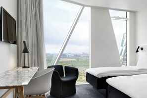 Hypo-allergenic bedding, down comforters, minibar, in-room safe - AC Hotel by Marriott Bella Sky Copenhagen (Copenhagen)