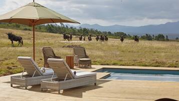 Luxury Villa (Ulubisi) | Terrace/patio