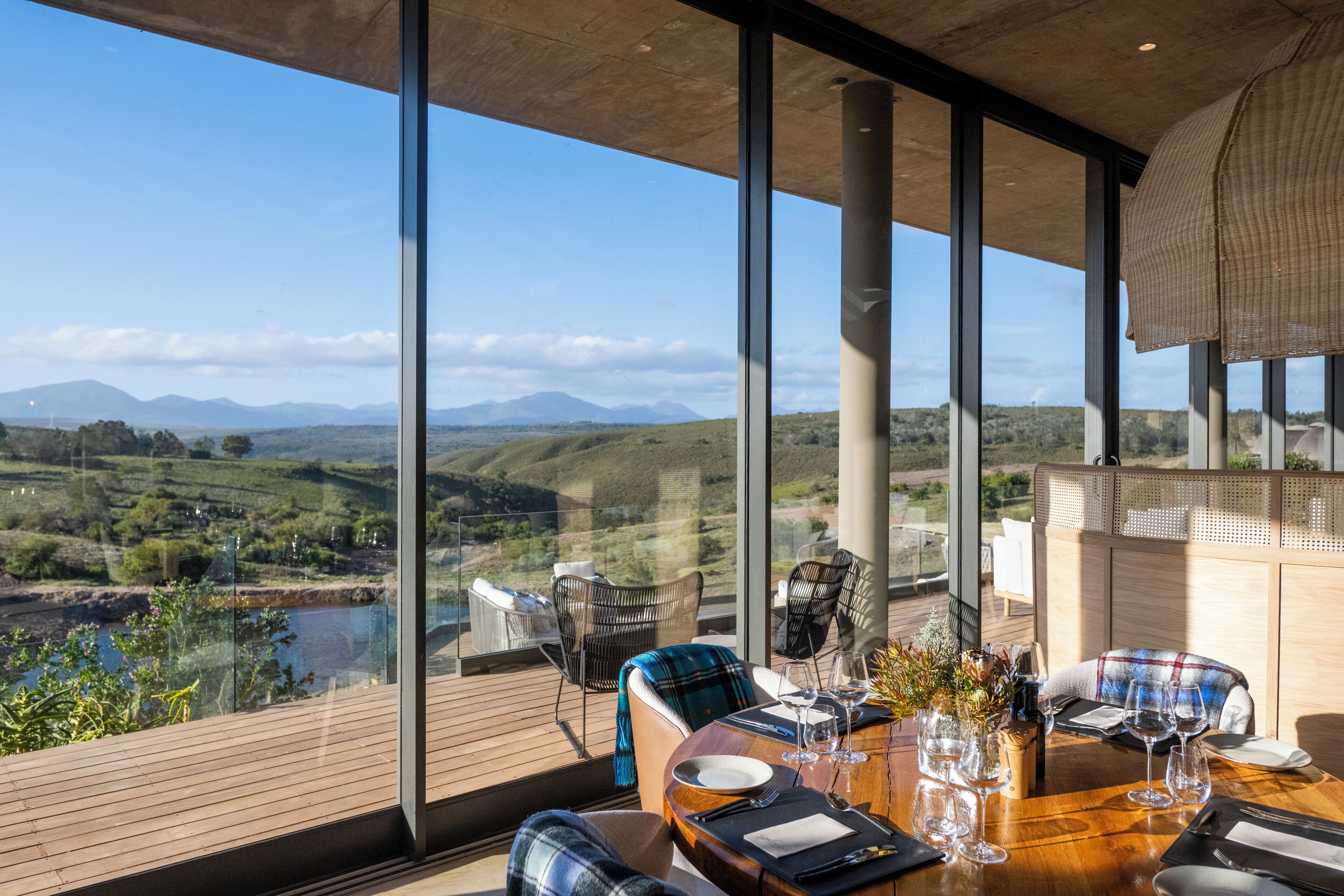 3 restaurants servant le petit déjeuner, spécialités Cuisine africaine