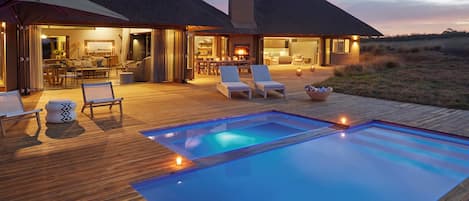 Luxury-Villa (Ulubisi) | Wohnbereich