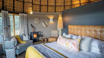 Kwena Lodge Suite | 3 bedrooms, premium bedding, down comforters, minibar