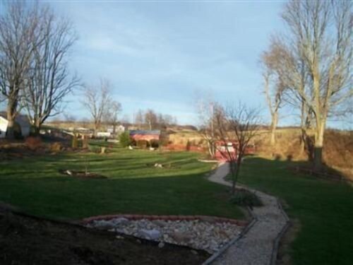 Lexington-Raphine Bed And Bagel