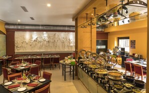 Daily buffet breakfast for a fee