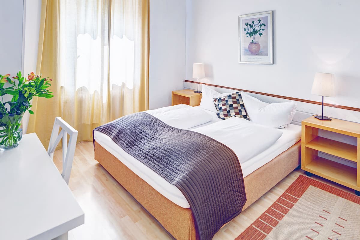 Standard Double Room | Desk, free cribs/infant beds, free rollaway beds, free WiFi
