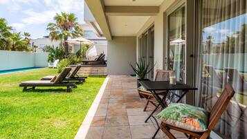 Standard Apartment, Pool View (da Pool) | Garden view