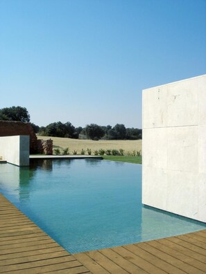 Outdoor pool - Pago Del Vicario (Ciudad Real)