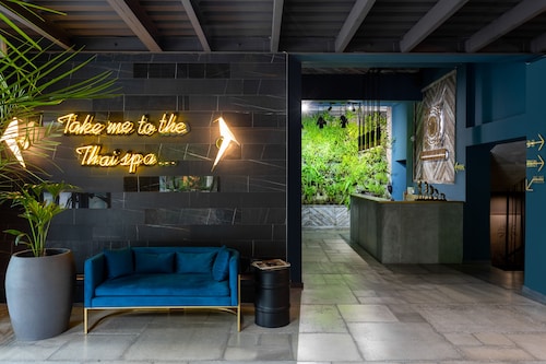 Tulip Residence & Spa Hotel