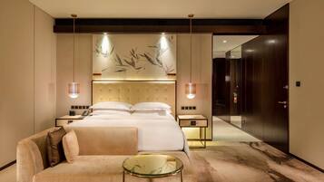 1 bedroom, down comforters, minibar, in-room safe