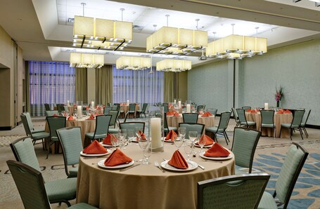 Hilton Garden Inn Washington DC U.S. Capitol - Image 59
