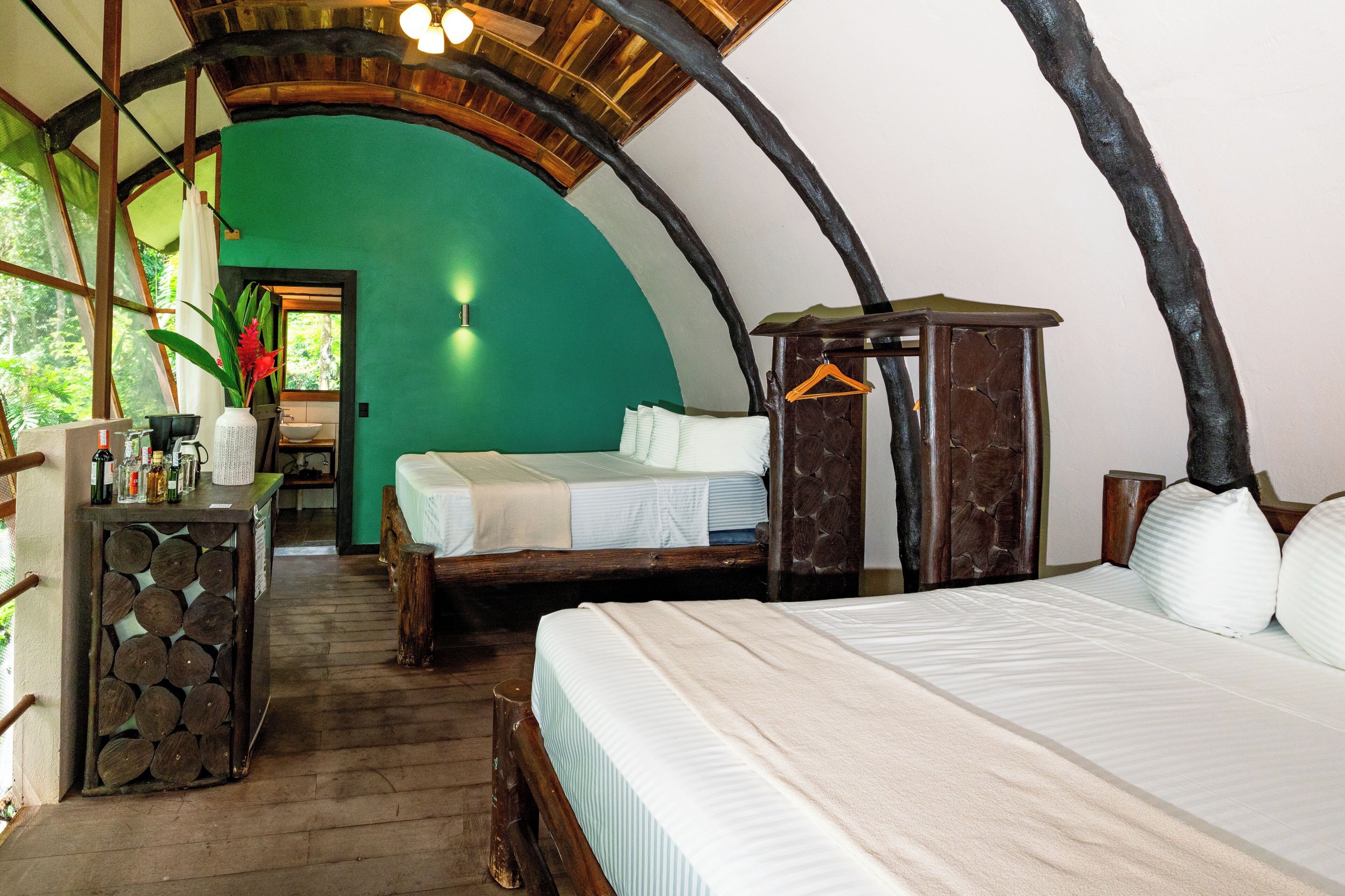 Tree House, 2 Queen Beds, Mountain View