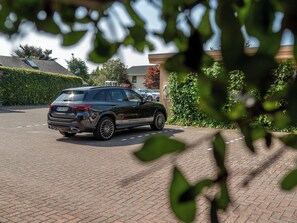 Parking (toeslag) kost EUR 7 per dag