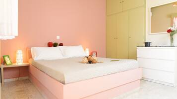 Family Bungalow, 1 Bedroom, Sea View, Sea Facing | 1 bedroom, down comforters, individually furnished, desk