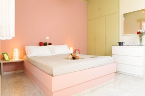 Familjebungalow - 1 sovrum - havsutsikt - mot havet | 1 sovrum, duntäcken, unika möbler och skrivbord