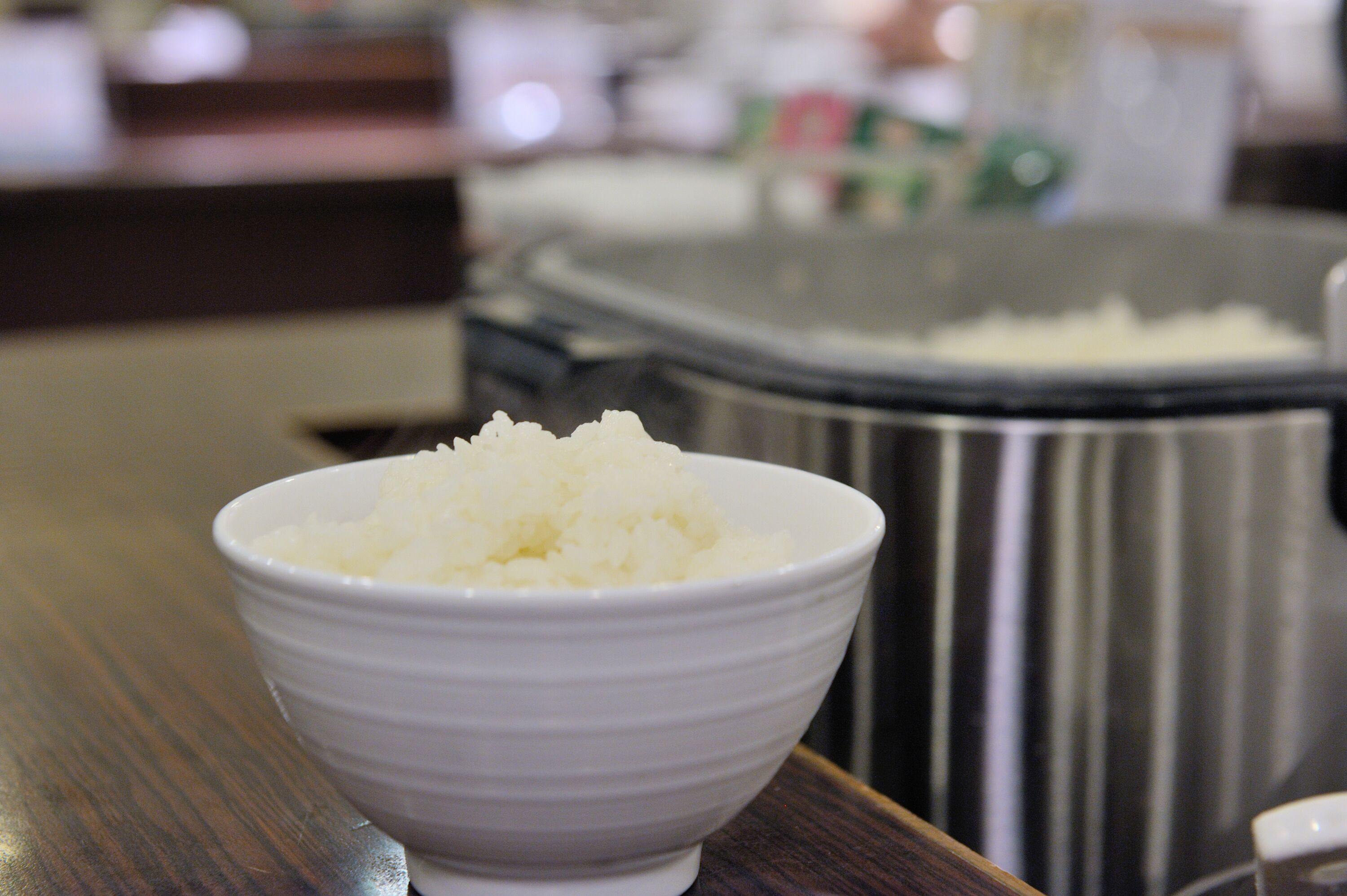 daily buffet breakfast (jpy 2000 per person)