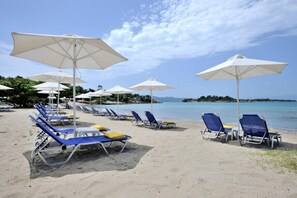 私人海灘、排球、海灘酒吧、釣魚