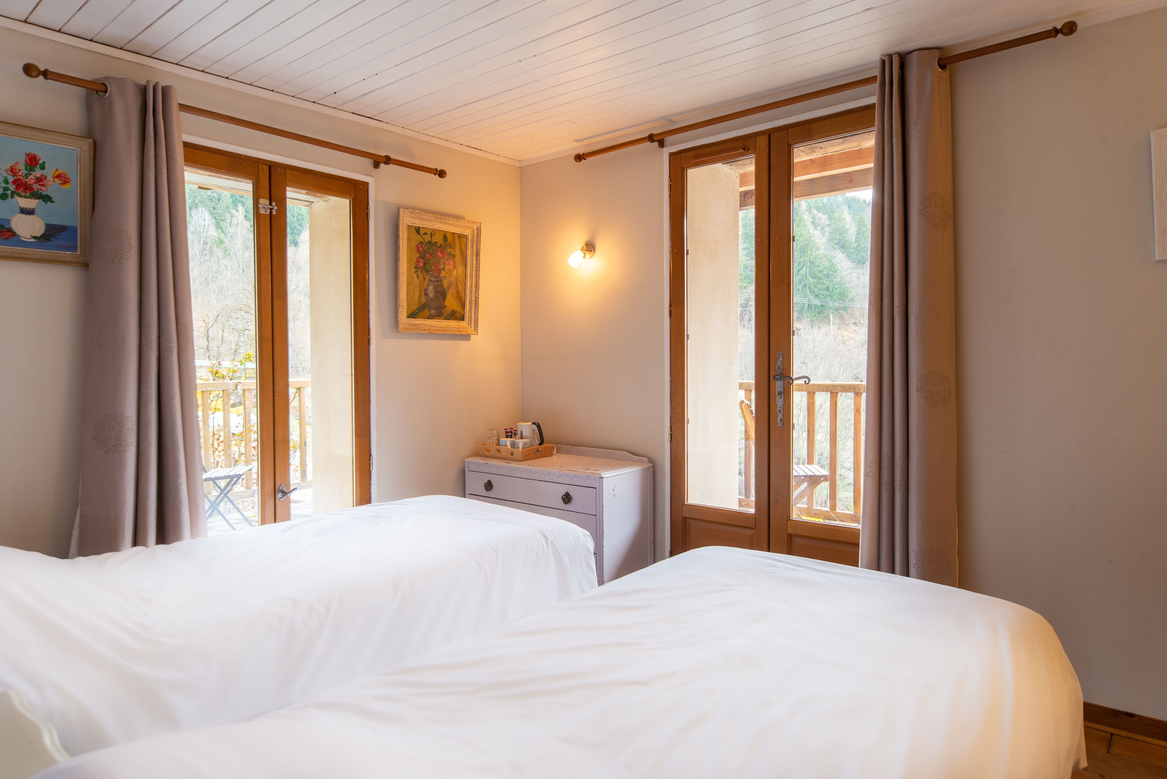 传统双人房或双床房, 独立浴室 (Génépi)