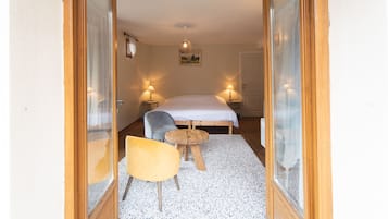 Kamar Quadruple Keluarga, ensuite, pemandangan gunung (Marmottes)